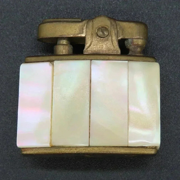 Vintage Continental Lady's Lighter Shell Rhinestone 40s 50s 60s - Picture 3 of 6